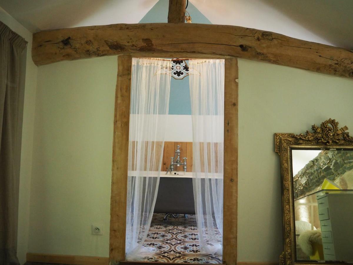 Le Chatel En Beaujolais Valsonne Εξωτερικό φωτογραφία