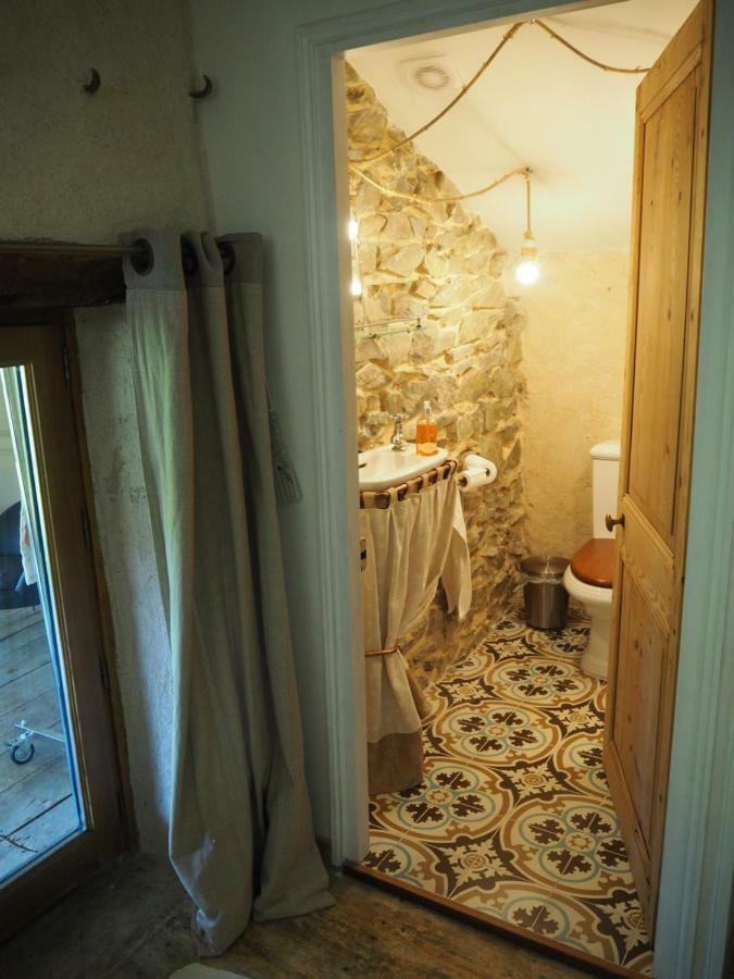 Le Chatel En Beaujolais Valsonne Εξωτερικό φωτογραφία